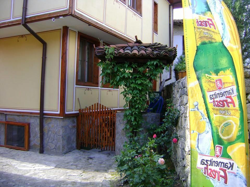 Guest House Todorini Kashti Копривштица Экстерьер фото