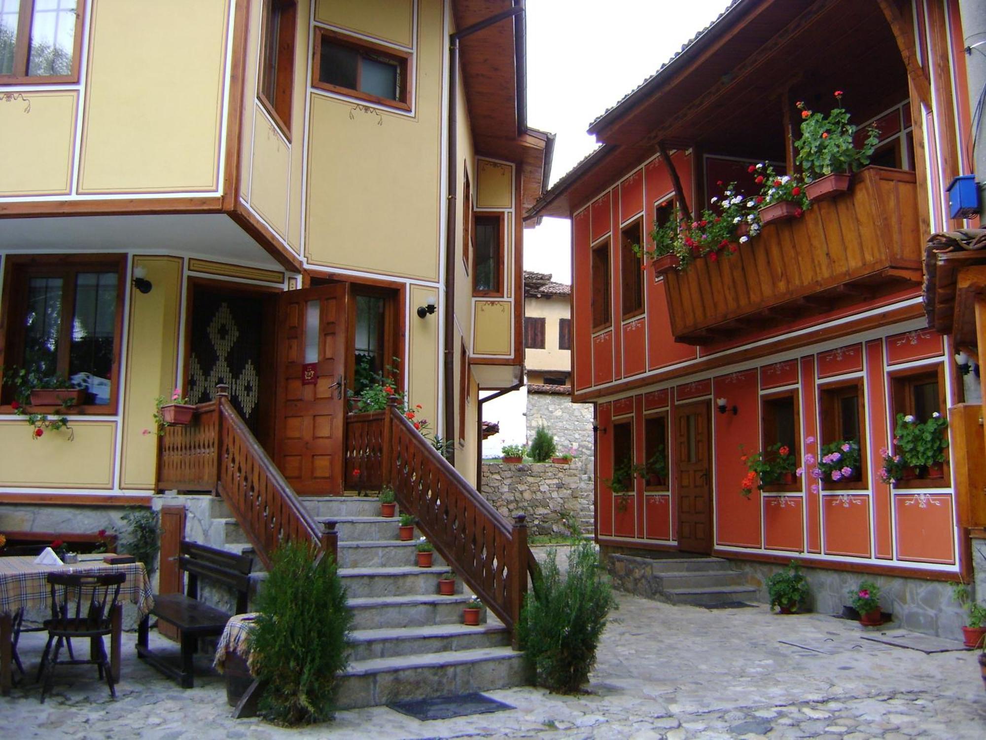 Guest House Todorini Kashti Копривштица Экстерьер фото